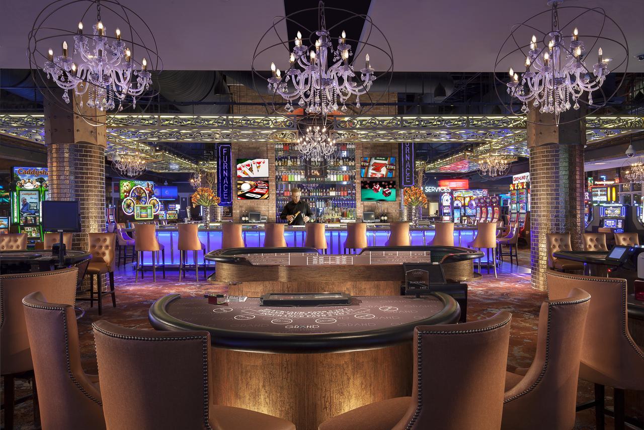 Downtown Grand Hotel & Casino Las Vegas Exterior photo